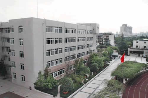 列五中學(xué)石公辦還是民辦？