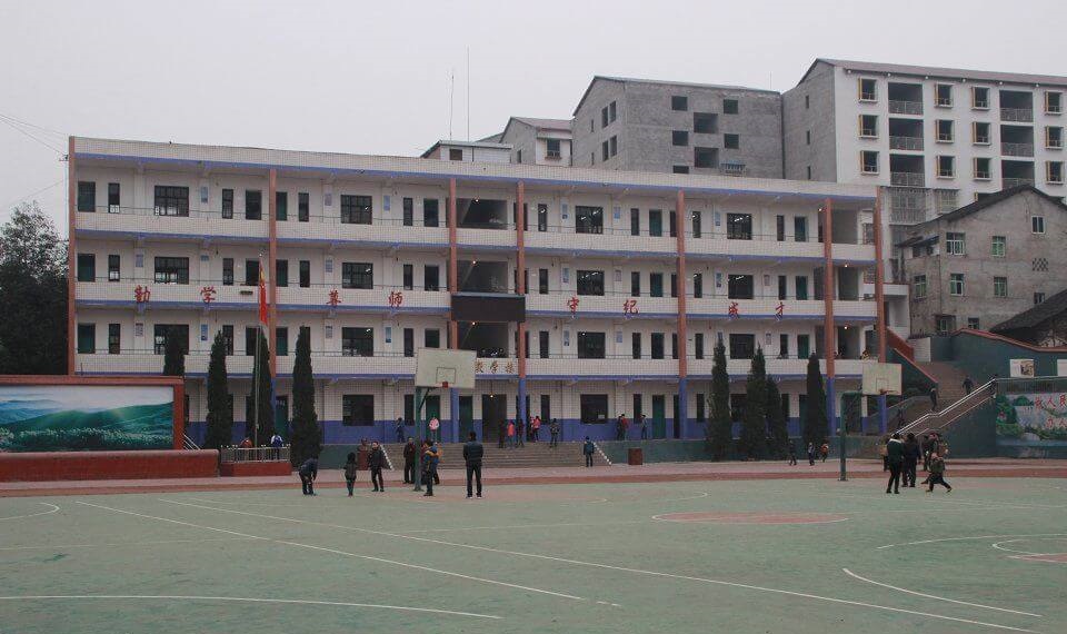 渠縣清溪中學地理位置在哪里？