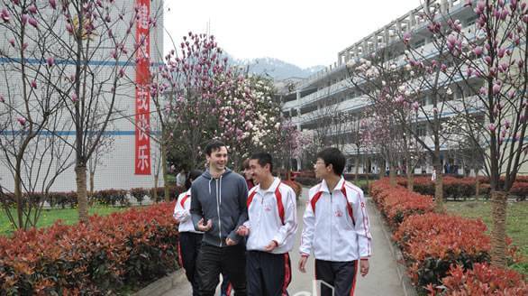 高縣中學(xué)怎么樣、好不好？