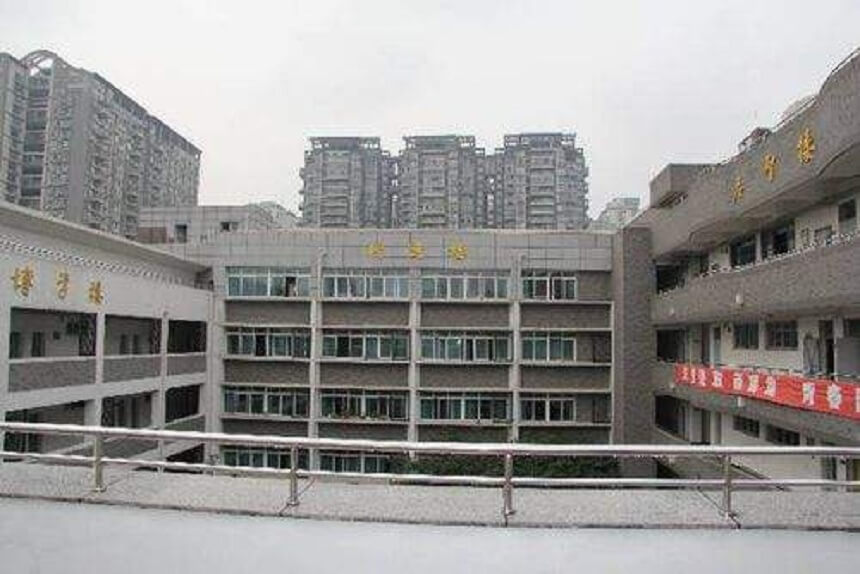 ?成都樹德協(xié)進中學(xué)學(xué)校環(huán)境怎么樣？