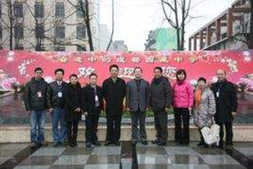 成都西藏中學(xué)環(huán)境好不好？