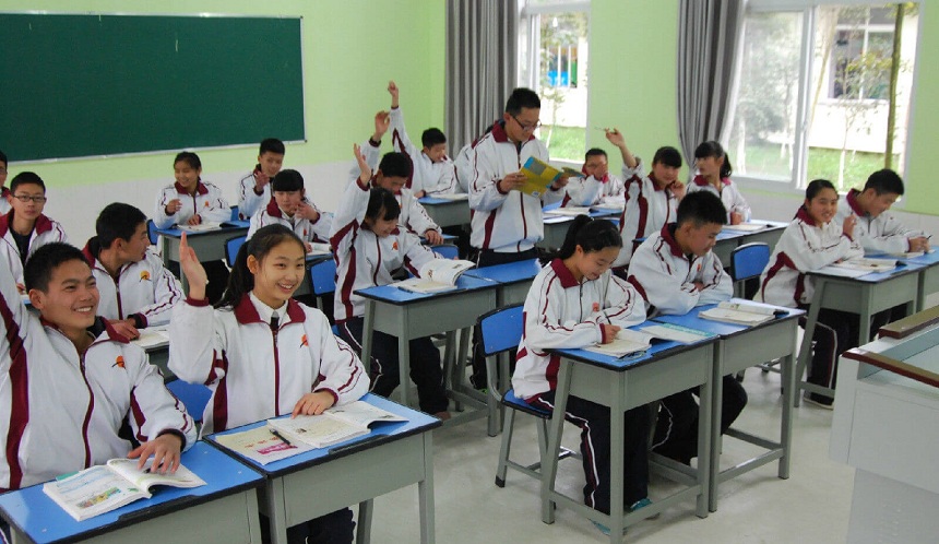 雅安市強項雙語中學校園環(huán)境怎么樣？