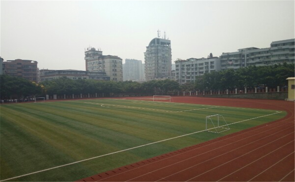 內(nèi)江市翔龍中學(xué)學(xué)校詳細(xì)地址在什么地方？