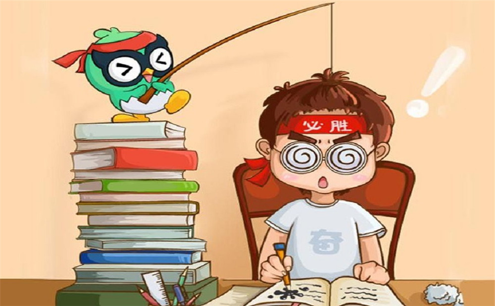 成都經(jīng)濟(jì)技術(shù)開(kāi)發(fā)區(qū)實(shí)驗(yàn)中學(xué)每年的學(xué)費(fèi)是多少？