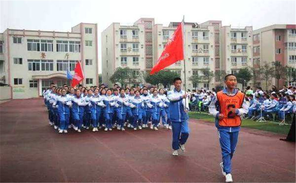 大邑縣實(shí)驗(yàn)中學(xué)育才的升學(xué)率是多少？