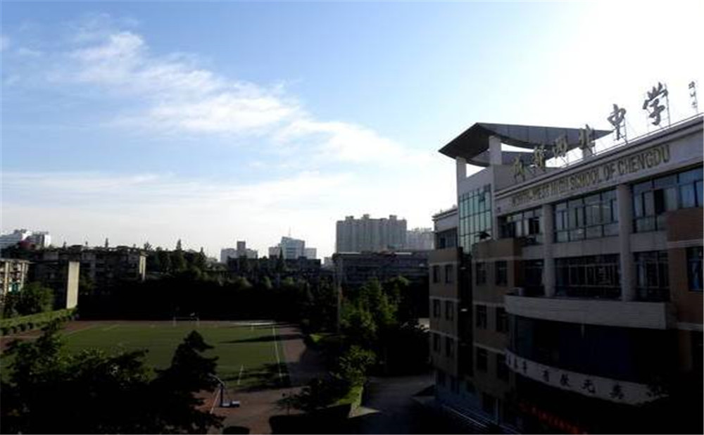 成都市西北中學的本科升學率高不高？