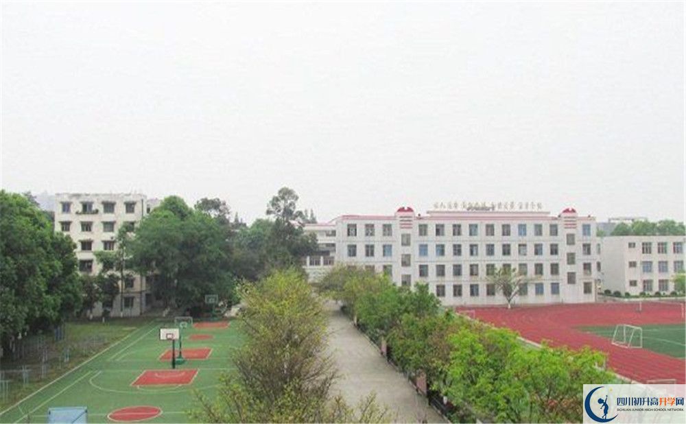 2020年青白江中學(xué)的報(bào)名條件是什么？