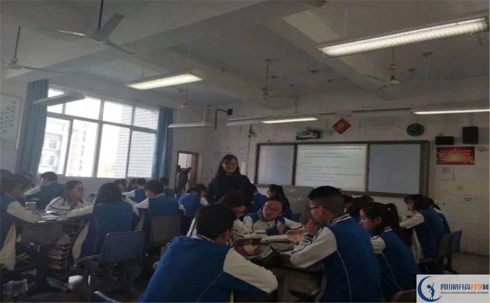大彎中學(xué)高中部錄取分?jǐn)?shù)是多少？