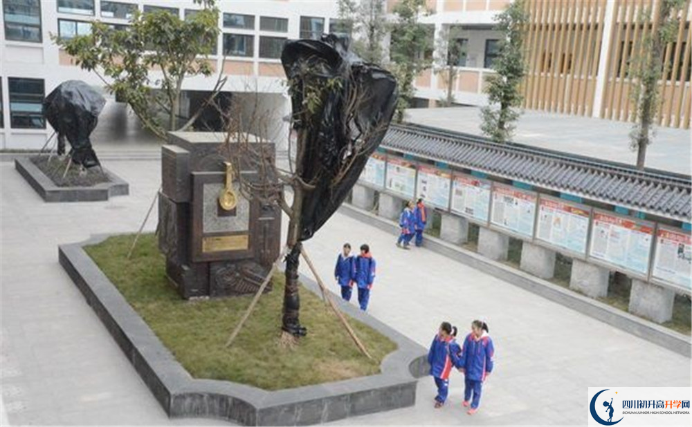 2020年成都石室蜀都中學(xué)的升學(xué)率有多少？