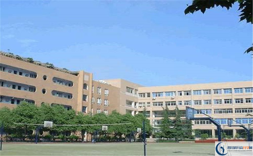 成都大學(xué)附屬中學(xué)的初升高分?jǐn)?shù)線是多少？