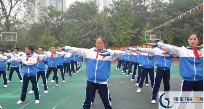 成都市鹽道街中學(xué)的老師好不好？
