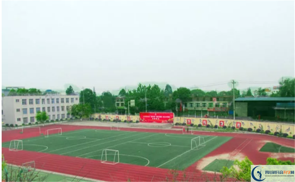 青白江中學(xué)的老師好不好？