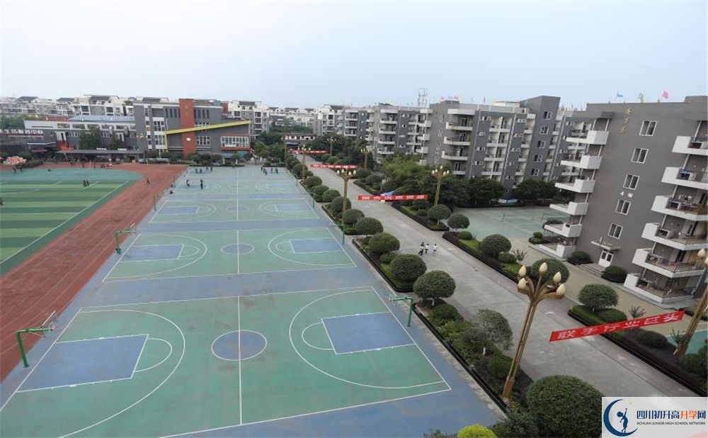 大彎中學的老師好不好？