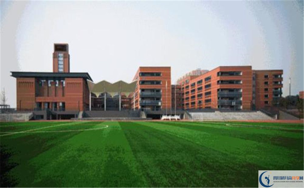 成都實(shí)外新都五龍山學(xué)校的高中住宿好不好？