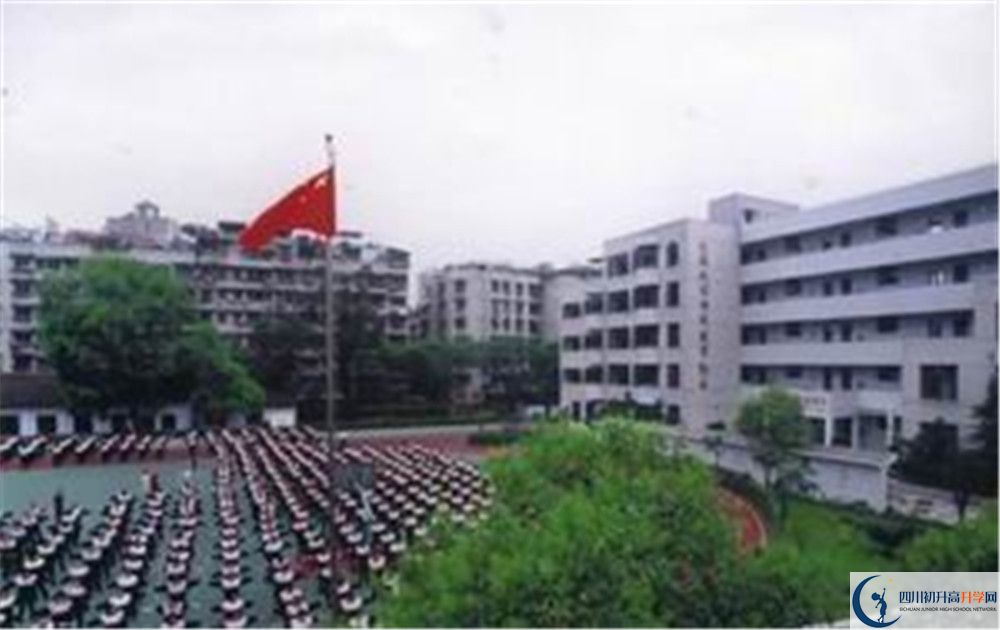 成都市第十七中學(xué)的分?jǐn)?shù)線大概是多少？
