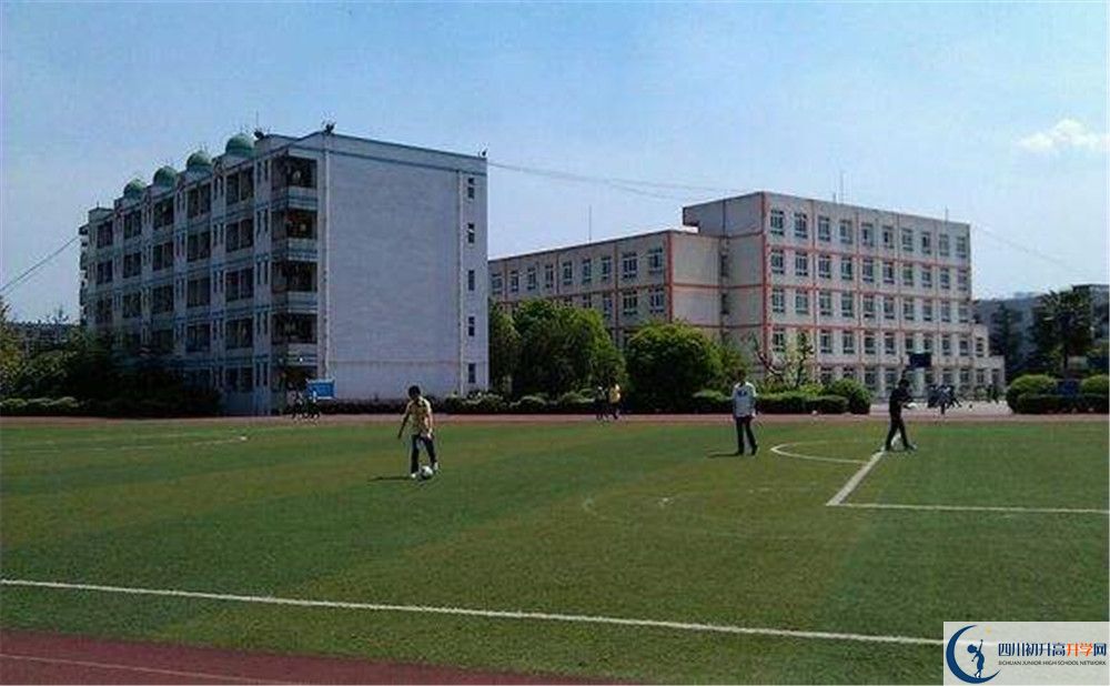 考?jí)郯仓袑W(xué)的分?jǐn)?shù)線是多少？