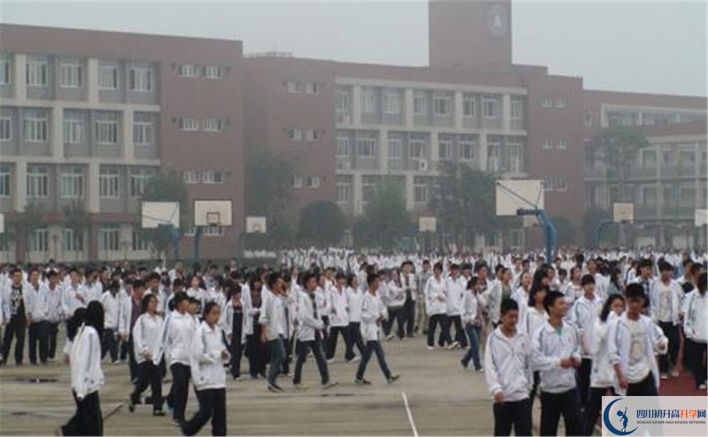 考華潤高級(jí)中學(xué)的分?jǐn)?shù)線是多少？