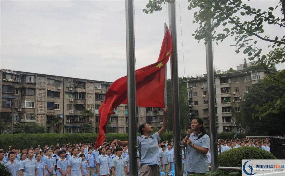 成都市西北中學住宿條件怎么樣？