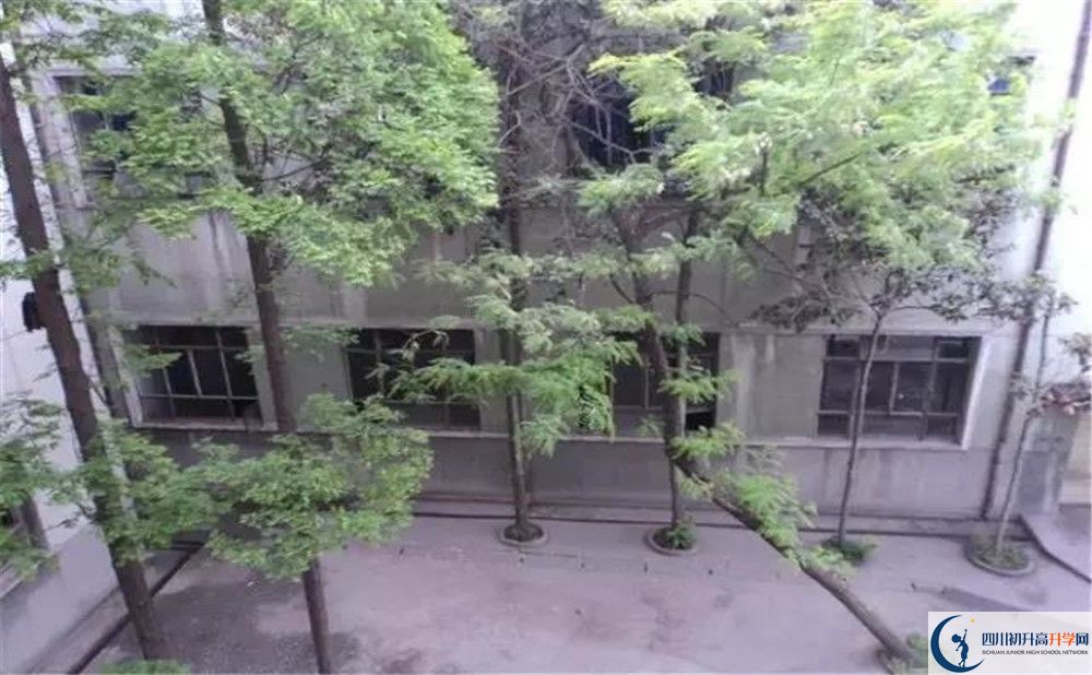 川化中學自主招生分數(shù)是多少？