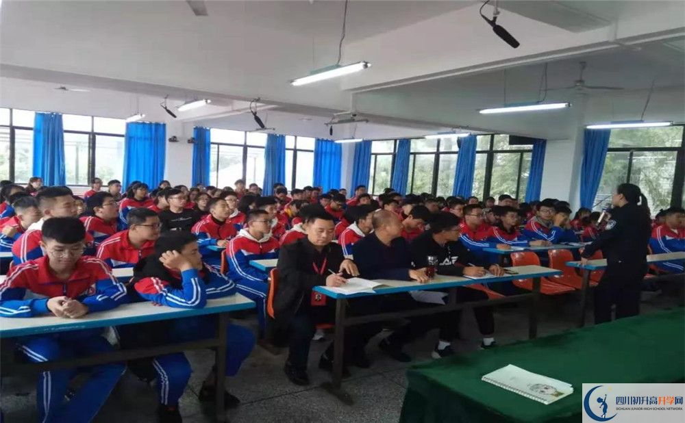 2020成都文武學(xué)校期末試卷數(shù)學(xué)在哪兒看？