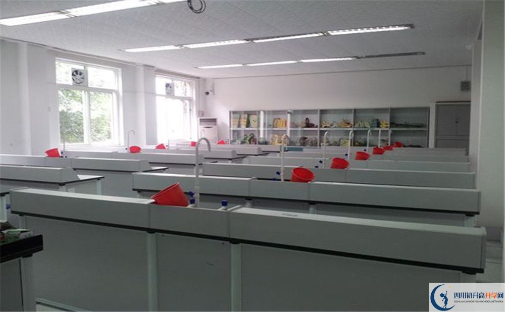 2020西南交通大學(xué)附屬中學(xué)平行班升學(xué)率高嗎？
