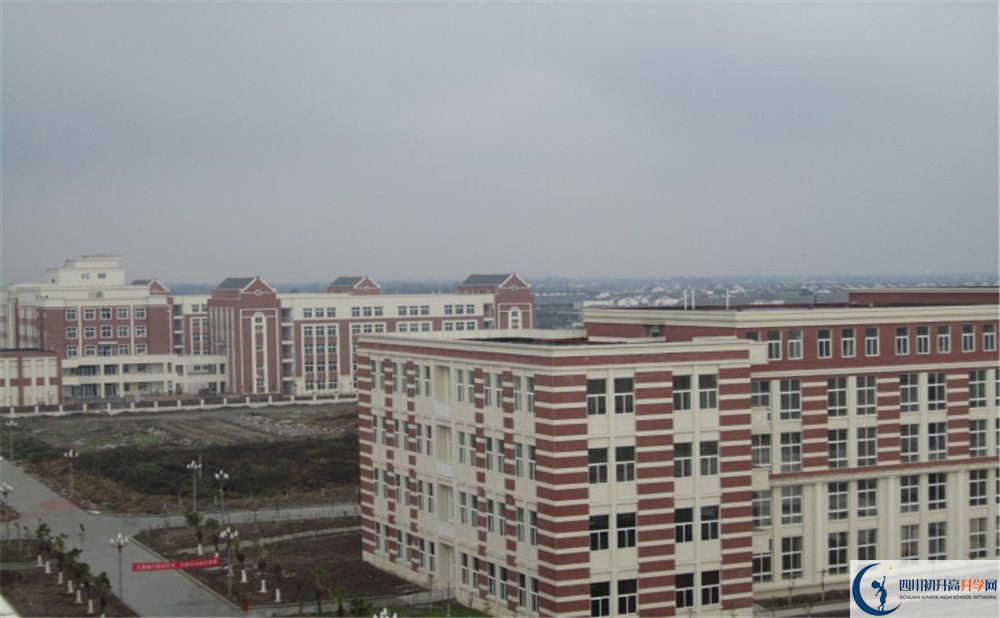 四川師大附屬第三實(shí)驗(yàn)中學(xué)高中分班考試難嗎？