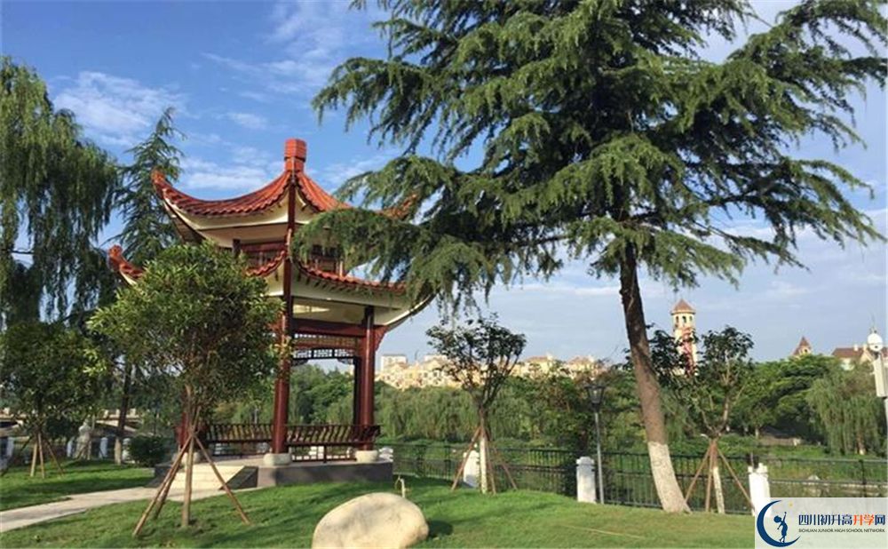 三原外國(guó)語(yǔ)學(xué)校平行班中考重點(diǎn)率是多少？