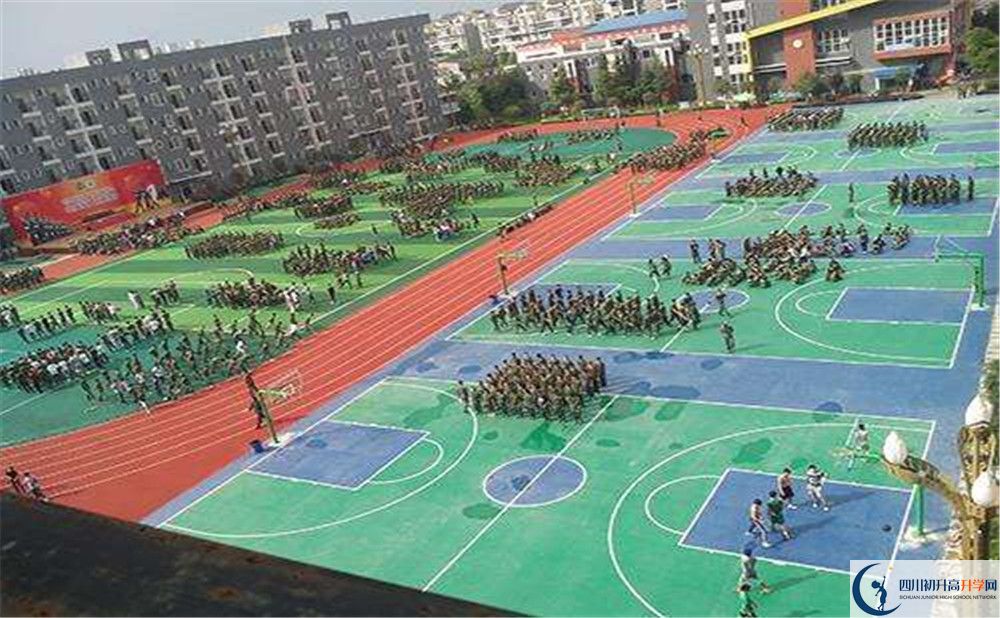 成都鐵路中學(xué)2020年高考人數(shù)是多少？