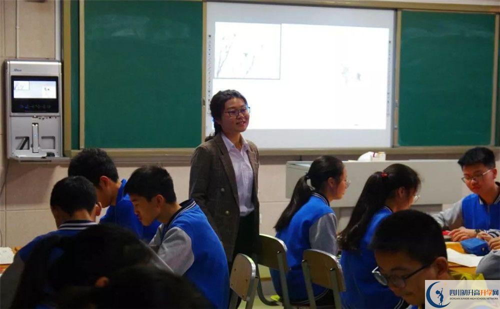 2020成都實驗中學(xué)二診數(shù)學(xué)試題答案在哪看？
