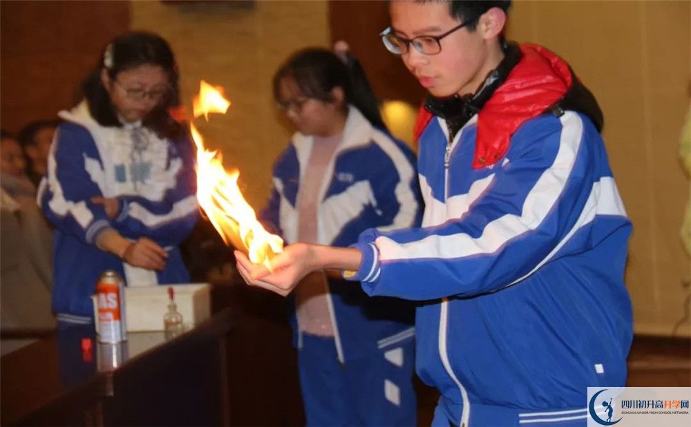 2020成都華西中學(xué)二診數(shù)學(xué)試題答案在哪看？