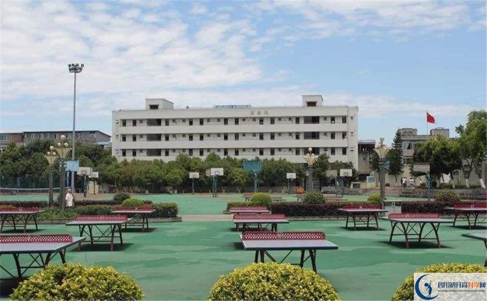成都市籍田中學(xué)2020年高考人數(shù)是多少？