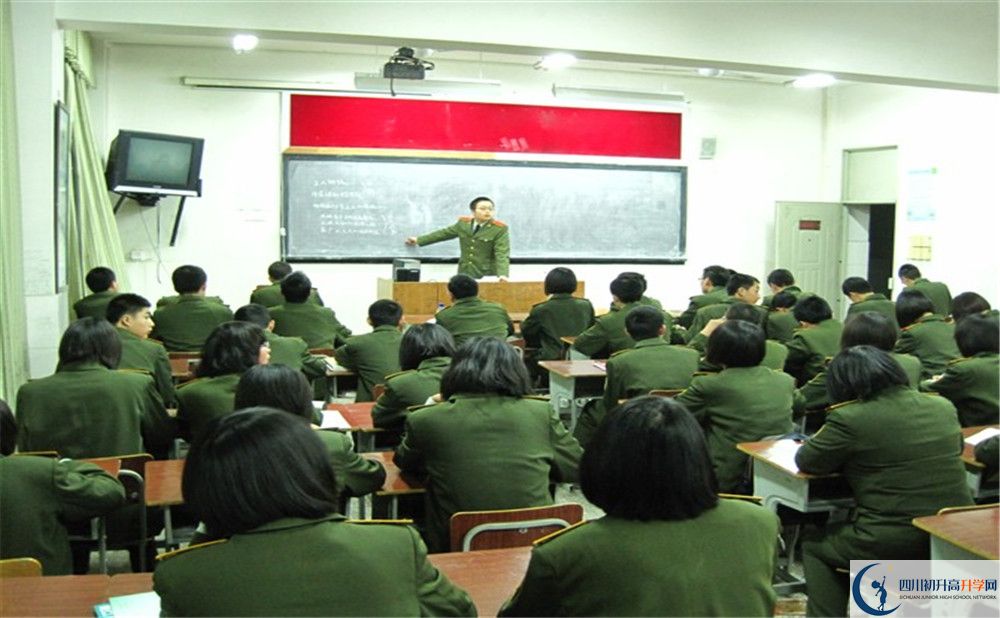 成都三十六中初三課程資源在哪里看？